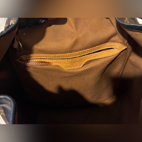 LV Vintage 100% Authentic Louis Vuitton Monogram Canvas Rucksack - Picture 9 of 16